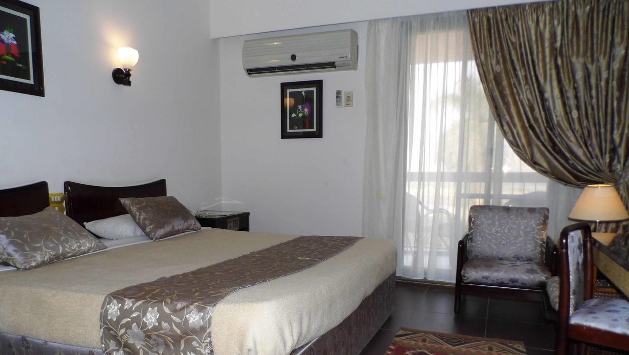 Mg Nefertiti Hotel Ель-Мінья Екстер'єр фото