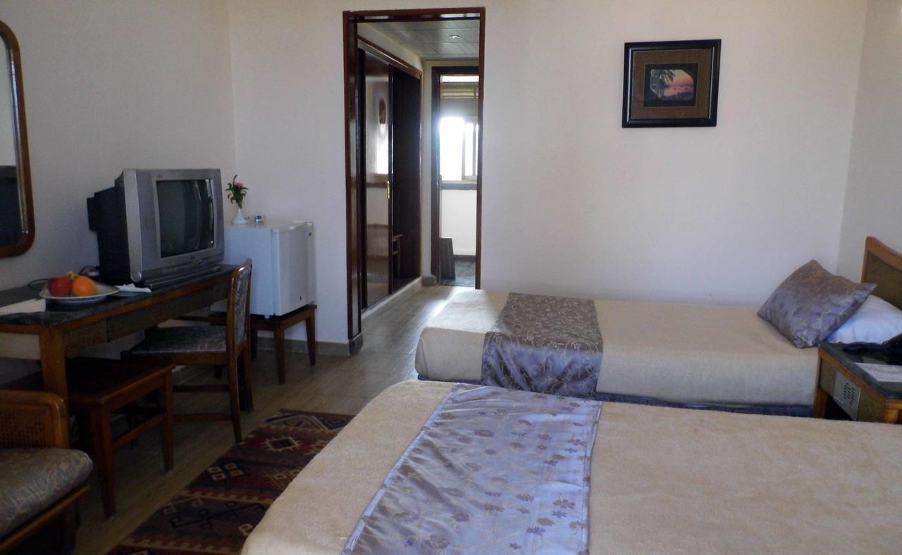 Mg Nefertiti Hotel Ель-Мінья Екстер'єр фото