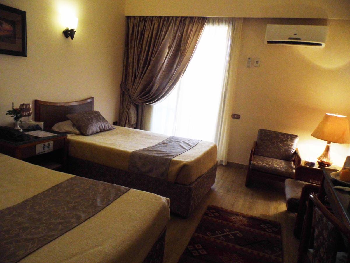 Mg Nefertiti Hotel Ель-Мінья Екстер'єр фото