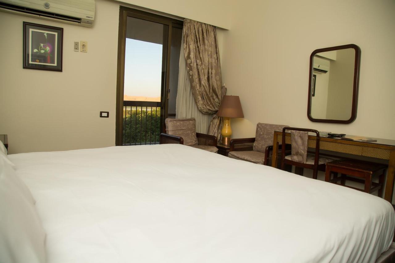 Mg Nefertiti Hotel Ель-Мінья Екстер'єр фото